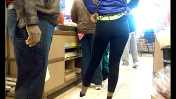 candid  ebony open up pants