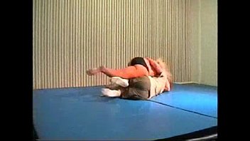 flamingo combined grappling mw074 - christine vs brett.