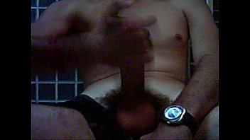 joven 22 toying with his cum-pump